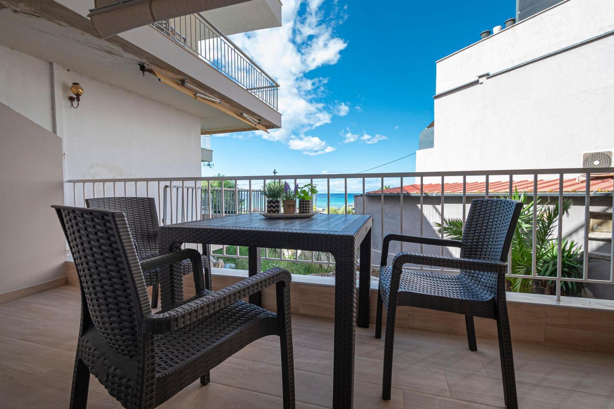 Sabbia Apartments Seafront By Rentalspro Services - Nea Moudania Halkidiki Exterior photo